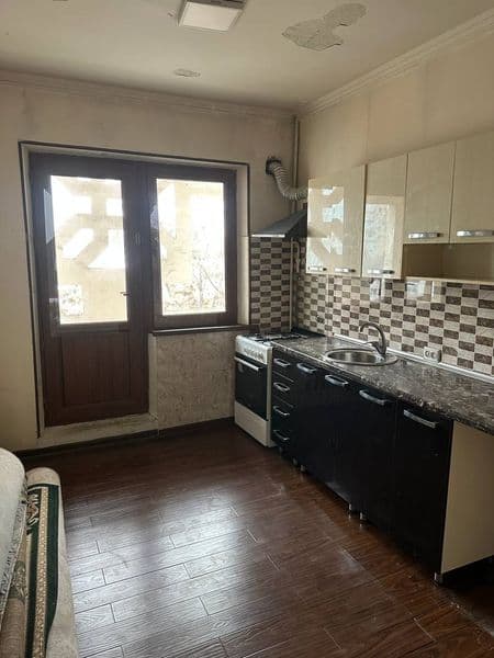 Аренда Себзор 2 хона 5 этаж 450у,е тоза уй гиламдан ташқари 