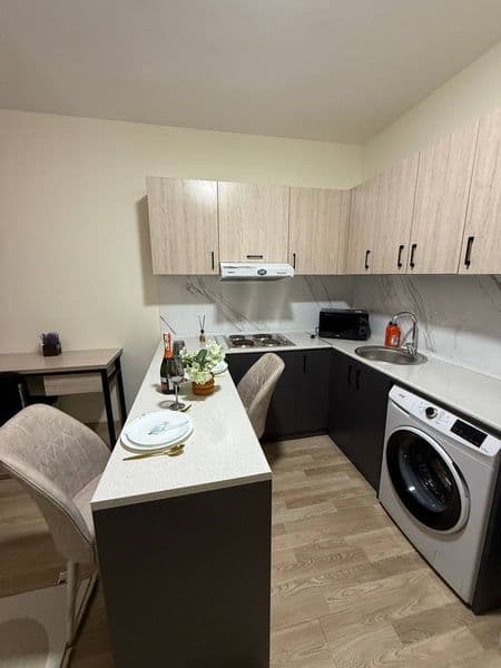 Аренда <br />
<br />
1/5/15 Махтумкули ул, новостройка, ЖК B — фото 3