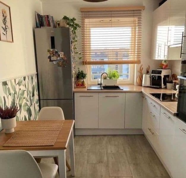 Уютная просторная 2х комнатная квартира с хорошим ремонтом и