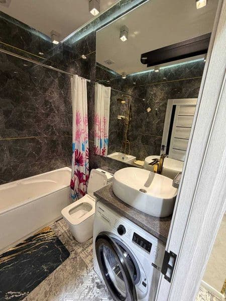 Сдаётся отличная и уютная квартира!<br />
<br />
Район: Мирз