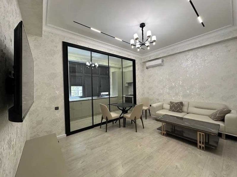 Район ; Чиланзарский <br />
Адрес : Чилонзор метро<br />
<br