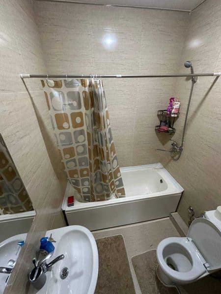 Сдаётся шикарная 1-комнатная квартира в Новостройка<br />
<b — фото 4