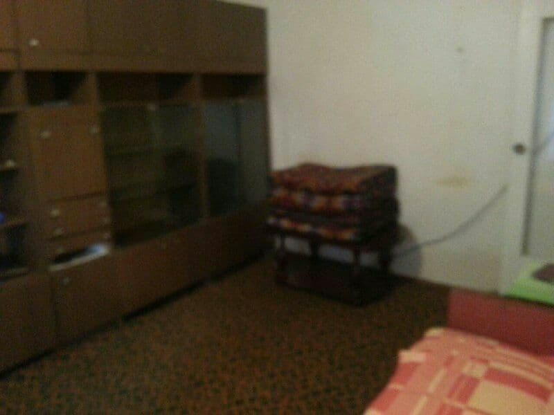 Квартира находиться вдоль дороги,развитая инфраструктура,ряд — фото 2