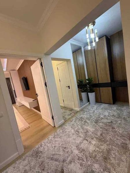 Комнат : 3<br />
Этаж : 5<br />
Этажность : 9<br />
Площадь  — фото 5