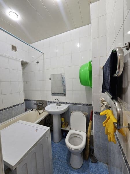 Срочно сдаётся 1 комнатная квартира, рынок Кадышева. только  — фото 4