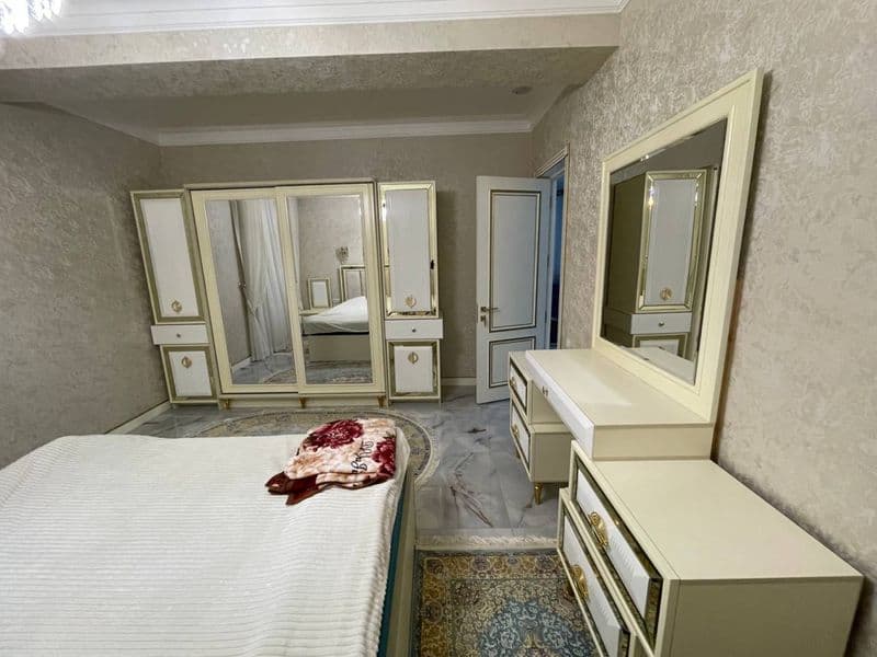 Shayxontohur tumani general uzoqov kochasida novostroyka dom