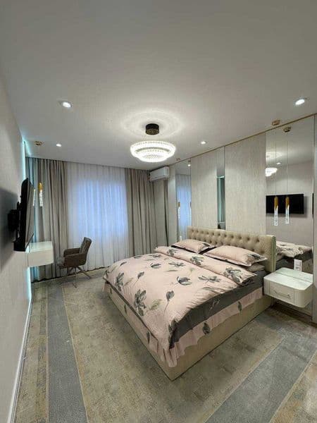 • Район: Мирабад<br />
• Адрес: ЖК "OzMakon"<br />
• Ориенти