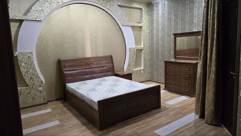 Srochno metro Novza 3 xona qizlar oila bolarga arendaga beri