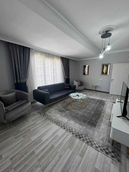 К вашему вниманию рады представить 3х комнатную квартиру на 