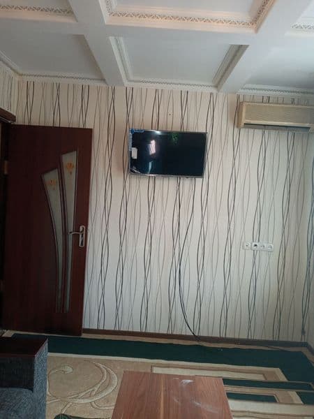 Аренда метро тинчлик 1.хонали хамма шароити бор оилага берил