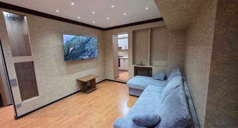 ID : 100-25<br />
1/2/4<br />
<br />
Район: Юнусабад 4 <br /