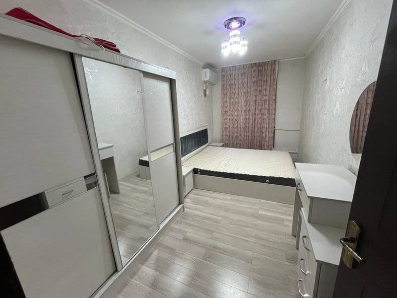 Сдаётся 2 в 3 комнатная квартира<br />
<br />
 ул. Афросиеб  — фото 3