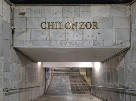 Чилонзор метрони ёнида квартира бор. <br />
    Кизлар учун 