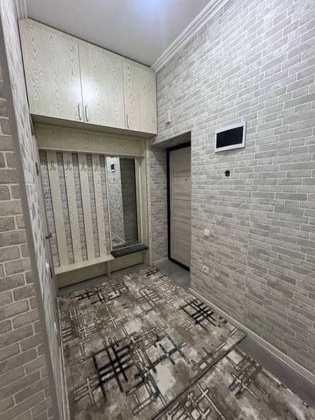 Sergeli metro bekati 7etajkalik domning 2chi etajida navastr — фото 5