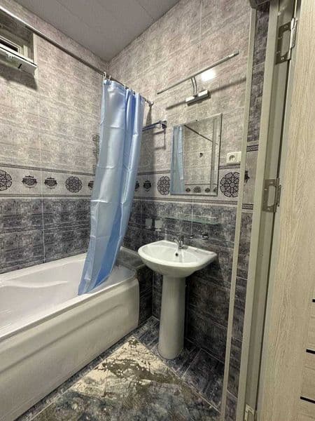 Yakkasaroy Milliy universiteti yaqinida kvartira bor <br />
 — фото 4