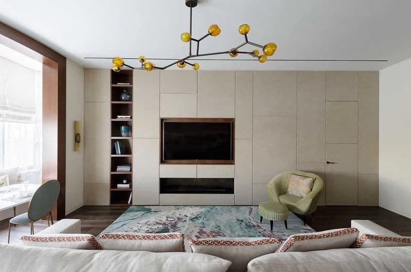 Мирабадский  район <br />
Метро Ойбек<br />
2/2/9<br />
70м2