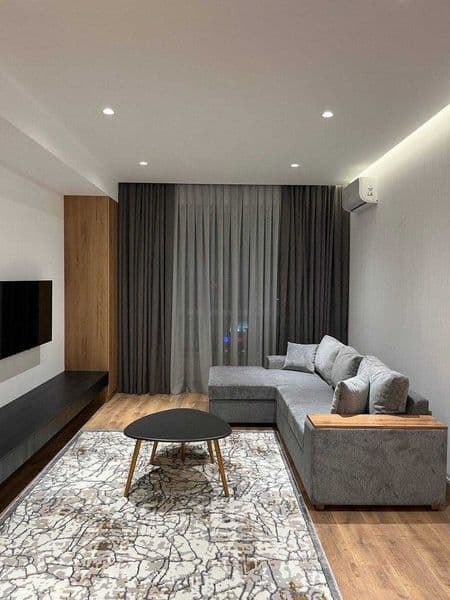 [SY:008]<br />
Уникальное предложение аренды в самом центре 