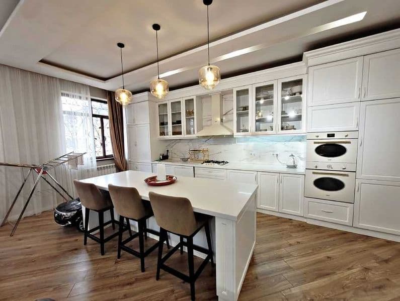 СРОЧНО СДАЕТСЯ!!!<br />
<br />
Район: Чиланзарский<br />
Адр