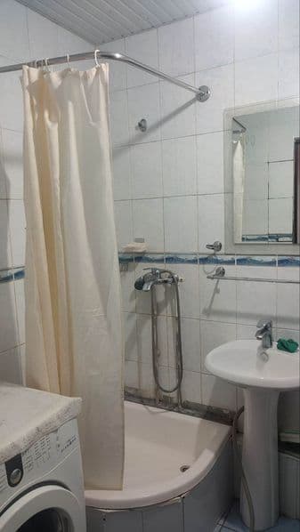 Квартира находится за кафе Дархан, центр города,хорошая лока — фото 5