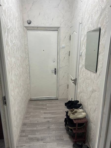 Ассаламу алайкум<br />
Квартира бор шерикликка у‌ґил болларг