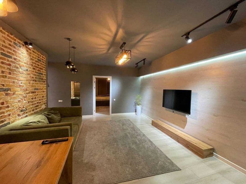 Район: Яшнабадский<br />
Адрес: Паркентский<br />
<br />
• К — фото 2