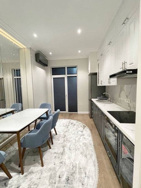 Чистая уютная квартира с дизайнерским ремонтом <br />
<br />