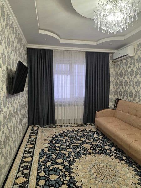 Срочно сдается,1ком кв переделанная в 2хкомн на 2 этаже  Кар — фото 2