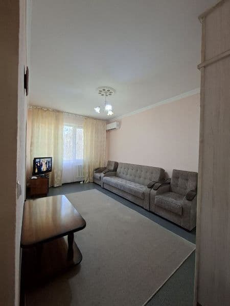 Сдаётся в аренду 1 ком квартира с косметическим ремонтом меб — фото 2