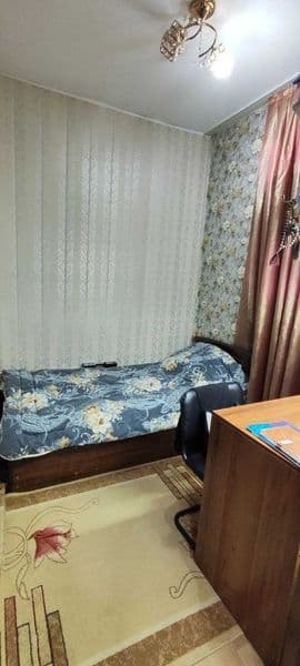 2 хона 3 хона килинган уй ижарага берилади. Нархини келишами