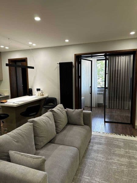 Район: Мирзо-Улугбекский<br />
Ориентир: Ц-1<br />
<br />
Ко — фото 2