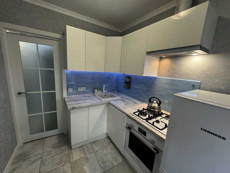 Район: Мирабадский<br />
Адрес: Улица Айбек<br />
<br />
Ком — фото 2