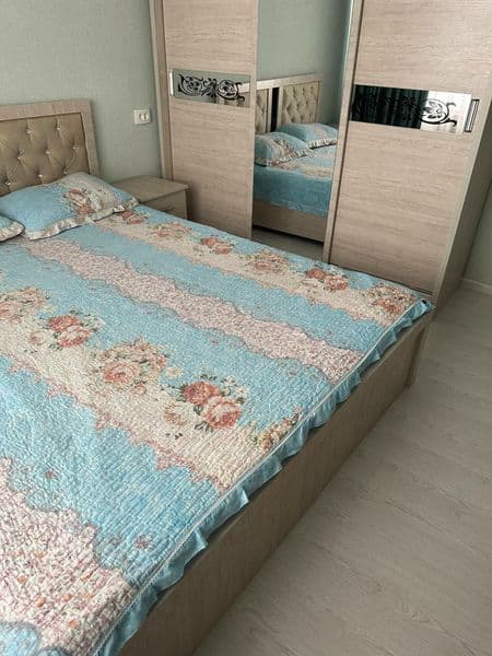 2 комнатная квартира 65 кв.м.<br />
Кирпичный дом<br />
Парк — фото 2