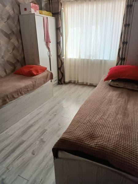 Аренда Девушке на подселение<br />
Метро Максим Горький<br /