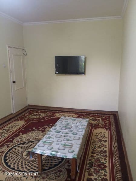 1 xonali uy arendaga beriladi. Sharoitlari bor. <br />
Makta