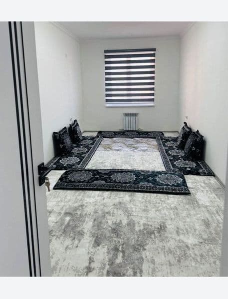 Цена: 200у.е.<br />
Количество комнат: 1<br />
Жилая площадь