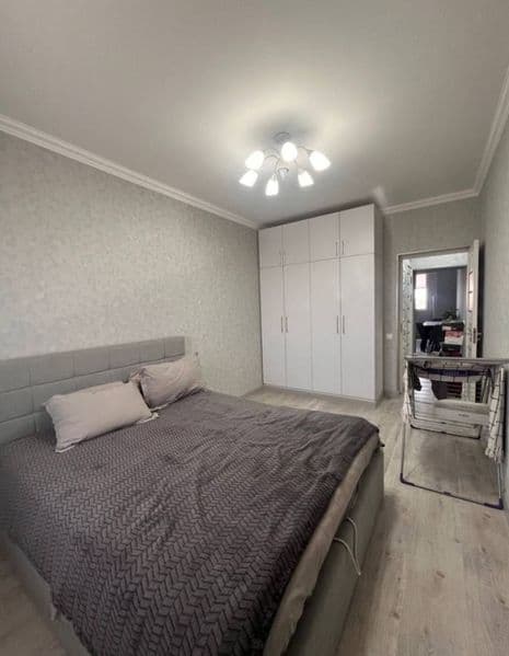 Район:  Юнусабадский 11 кв мегапланет<br />
• Комментарий:но