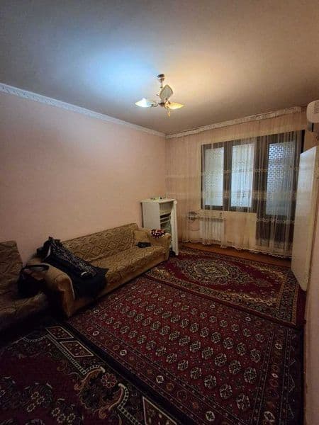 Сдаетса квартира в аренду<br />
Ялангач Чимган <br />
2/4/4<