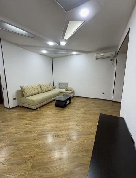 Аренда 2/3/4<br />
<br />
Мироб р-н, м. Ойбек<br />
комнат 2