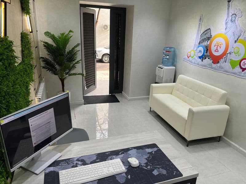 Сдаем офис на аренду с готовым ремонтом, мебелью и техникой  — фото 2