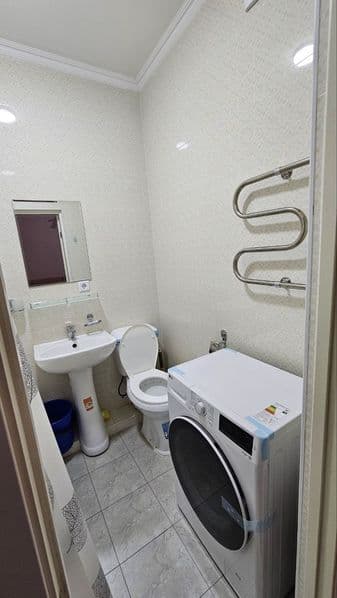 сдам  свою  квартиру в центре по улице махтумкули грин парк. — фото 3