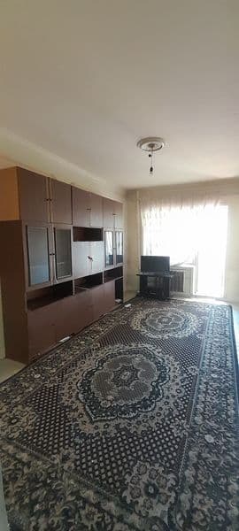 Yunusobod 17-kv 5-dom 4-qavatdan 2xonali uy 2ta balkoni bor 