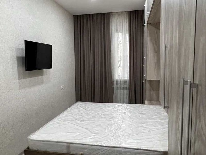 Район: Яккасарайский<br />
Адрес: Глинка<br />
<br />
• Комн — фото 2