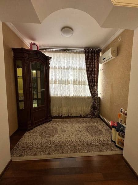 #Аренда 2комнатная <br />
Юнусабад 19 квартал 2/4/5 <br />
О