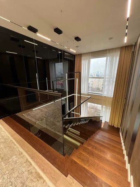 ЯЕКАСАРАЙСКИЙ <br />
<br />
3 комнатная <br />
90 кв метров!