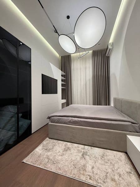 Apartment for rent! <br />
2 rooms <br />
60 m2 <br />
Parki