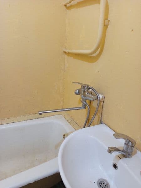 Здаецая 1 комнатная квартира массив куйлук 5 балкон 2 3 метр — фото 3