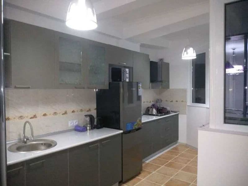 Сдается в аренду 3х комнатная 80кв метров квартира 3/10/12. 