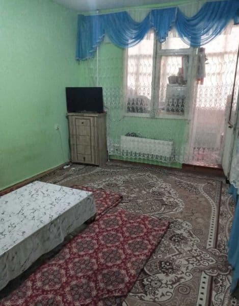 Сдаётся квартира на Чиланзаре 21квартале 1комнатаная для сем