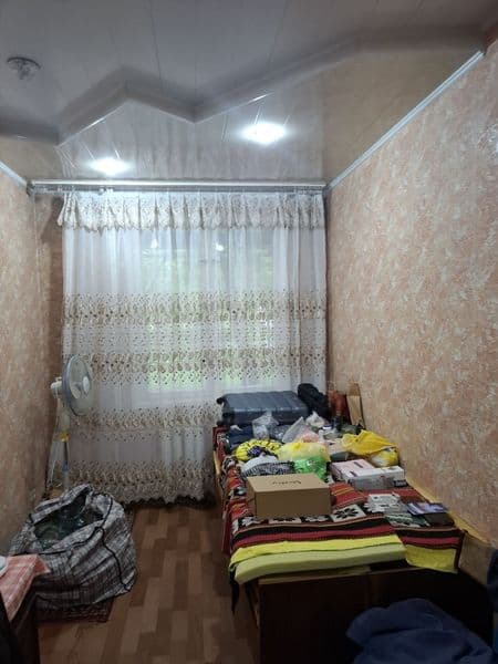 Хамма кулайликка эга 4 хонали хонадон. Фарход бозори, мактаб