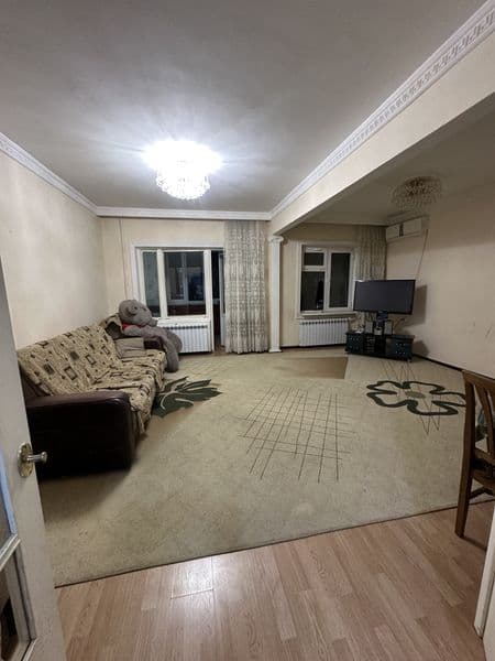 Arenda Qorasuv 3 Dunyoga 300m  <br />
4хона <br />
2- етаж<b